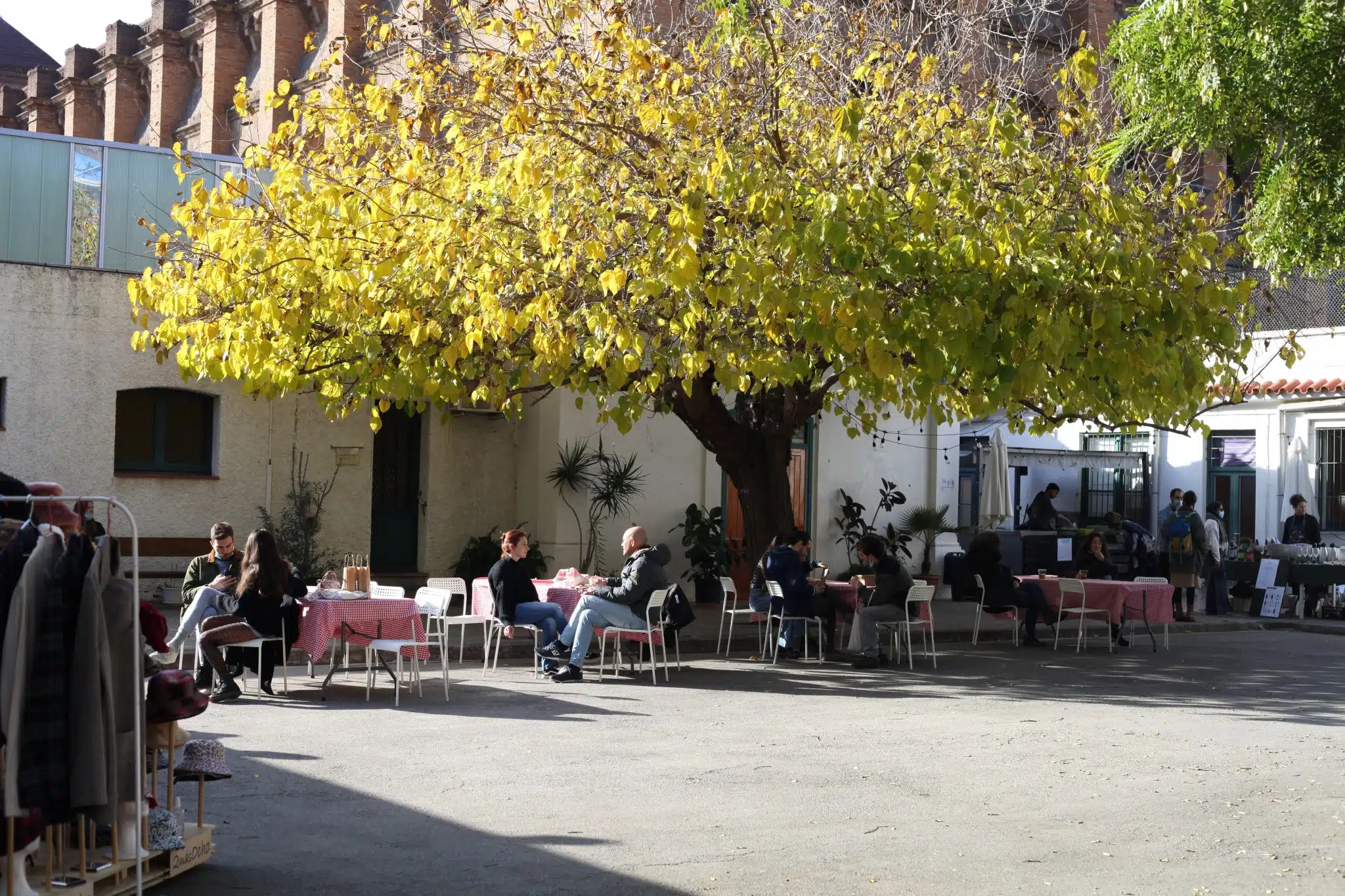 Flea Pati, mercado para familias en un patio interior